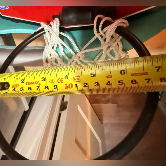 Older Classic Chicago Red Bulls small basket ball net - Picture 4 of 4